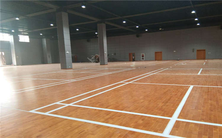 北京楓樺木體育場地板哪家公司好