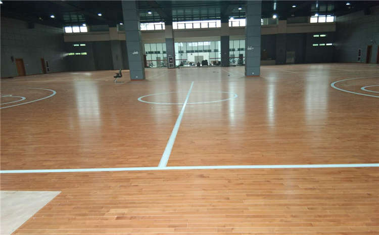 松木籃球場木地板批發(fā)