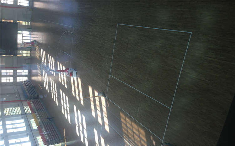 指接板風雨操場運動地板廠家去哪找？