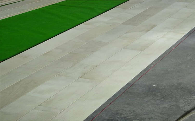 24厚體育木地板多少錢一平米？