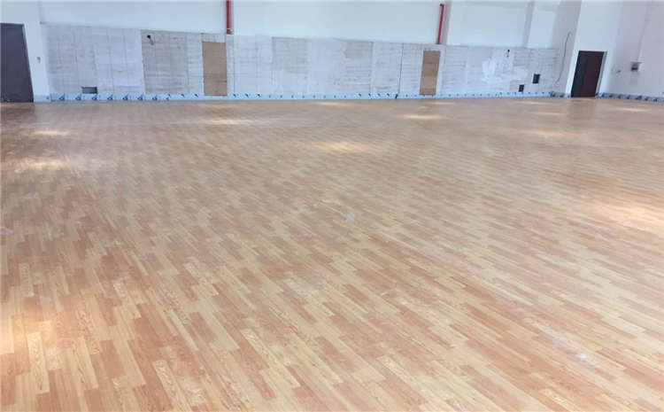 俄勒岡松運動體育地板怎么保養？