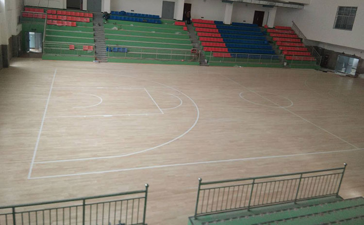 24厚籃球場地木地板怎么保養？