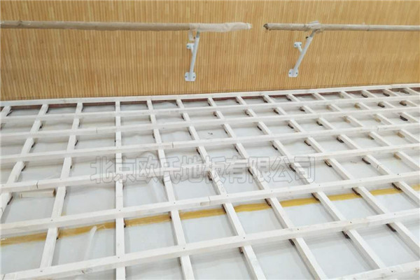 �����Ќ���Ԫ�i�I�赸ľ�ذ�ɹ�����